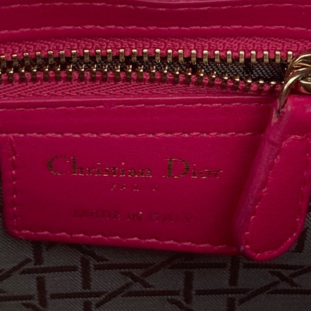 🚫SOLD🚫 Christian Dior
Lady Dior Bag Cannage Quilt Lambskin Medium - Picture 12 of 13